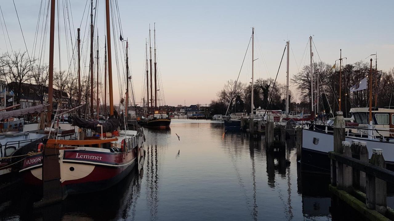 Bed and Breakfast Logeren Bij Grea Zwartsluis Esterno foto